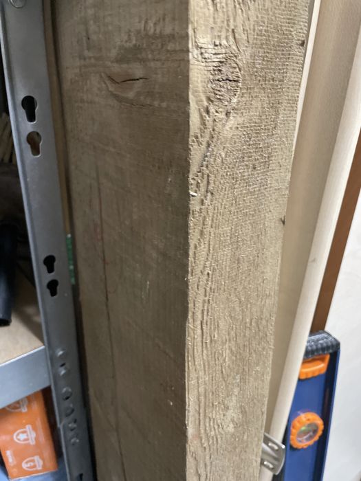 Drewniana belka kantowka