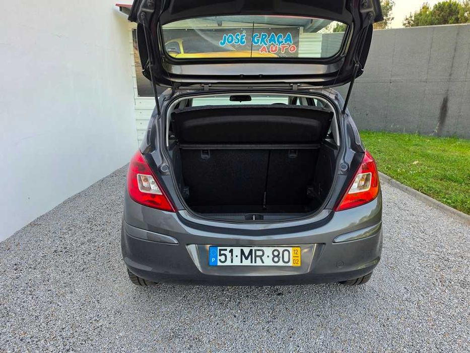 Opel Corsa D 1.2i 16v 86Cv 02/2012