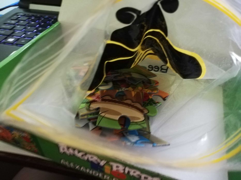Angry Birds Puzzle 30 części. powyżej 3 lat używane.