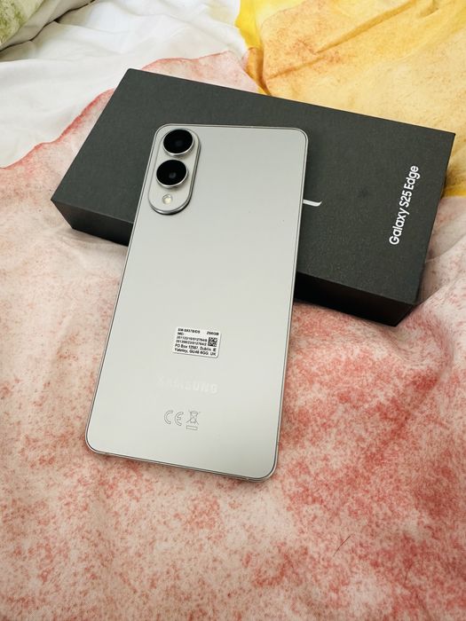 Samsung S25 Edge 256GB com 1 mês