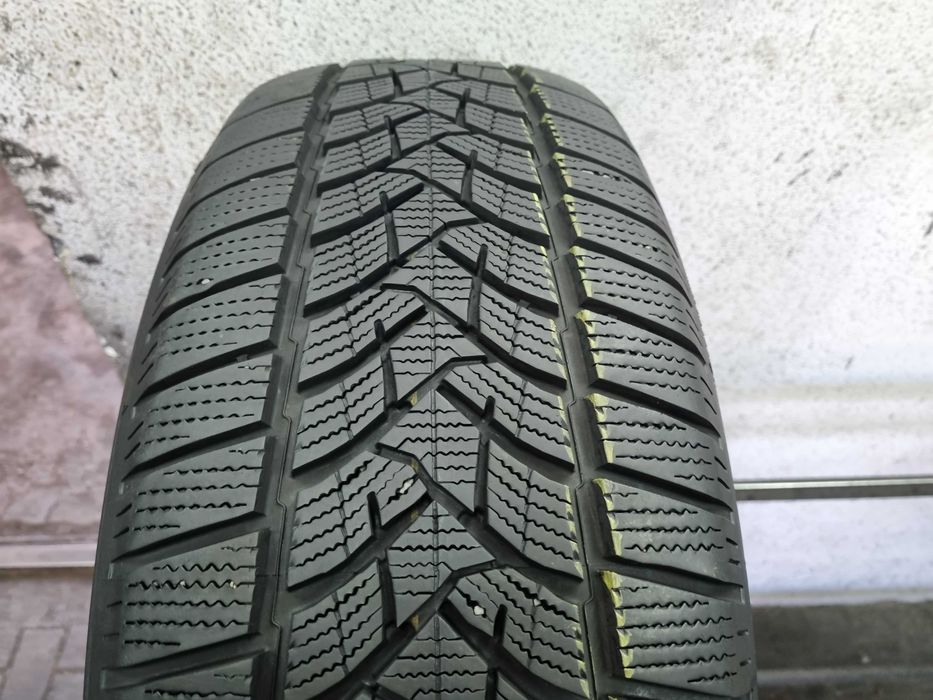 235/65/17 108V Dunlop Winter Sport 5 SUV Dot.3722R
