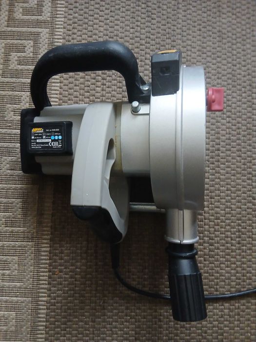 Pilarka tarczowa MEEC TOOLS 230 V 1700 W 150 mm