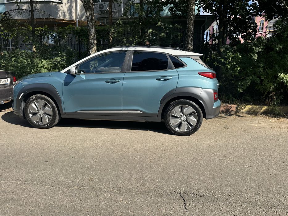 Хундай Кона Електро 64 батарея