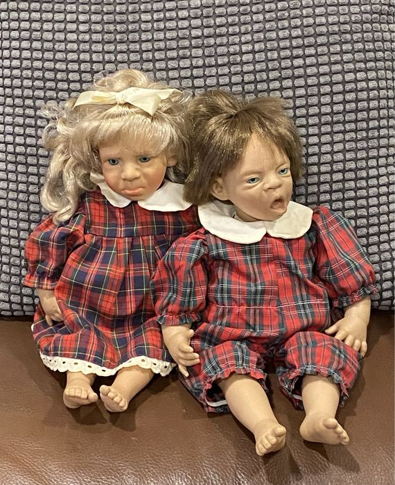Dolls with expressive faces64752398524673120