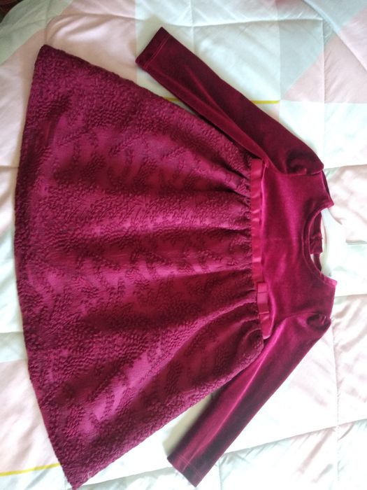 Vestido Novo nunca usado Bordeaux(portes incluídos)