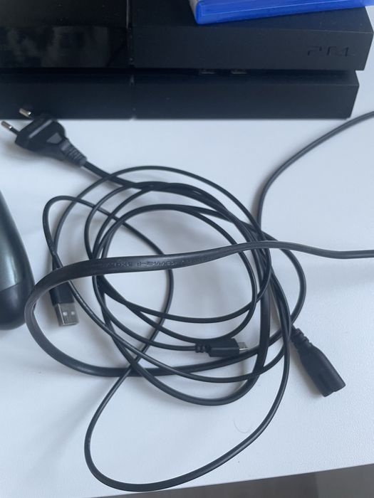 PS4 Sony PlayStation 4 FAT 500GB 5 gier! Pudelko