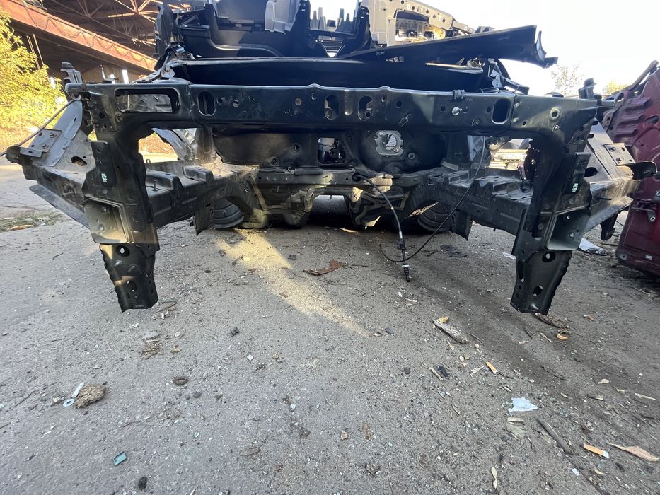 Chevrolet volt 2 передняя панель телевизор балка