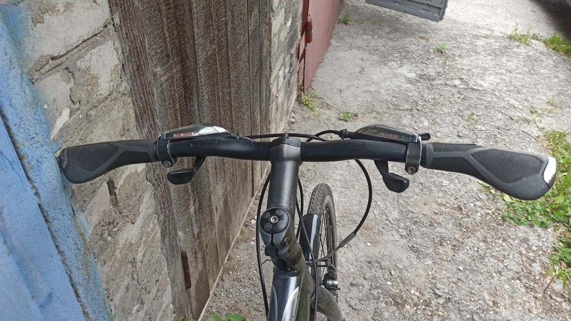 trek 7.3 FX 2010 5 000 Olx