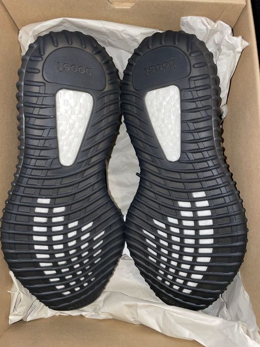 Yeezy 350  Adidas