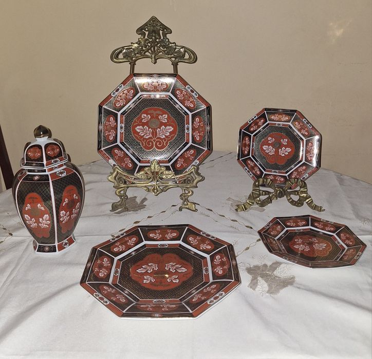 Vários artigos antigos. Desde 7€.