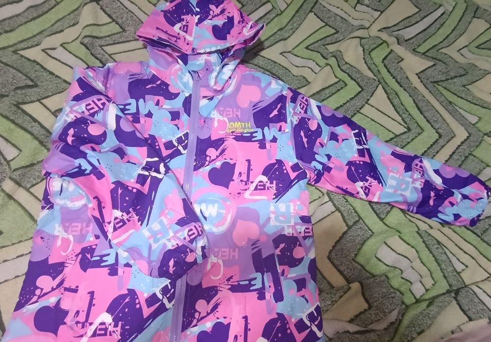 Курточка на девочку