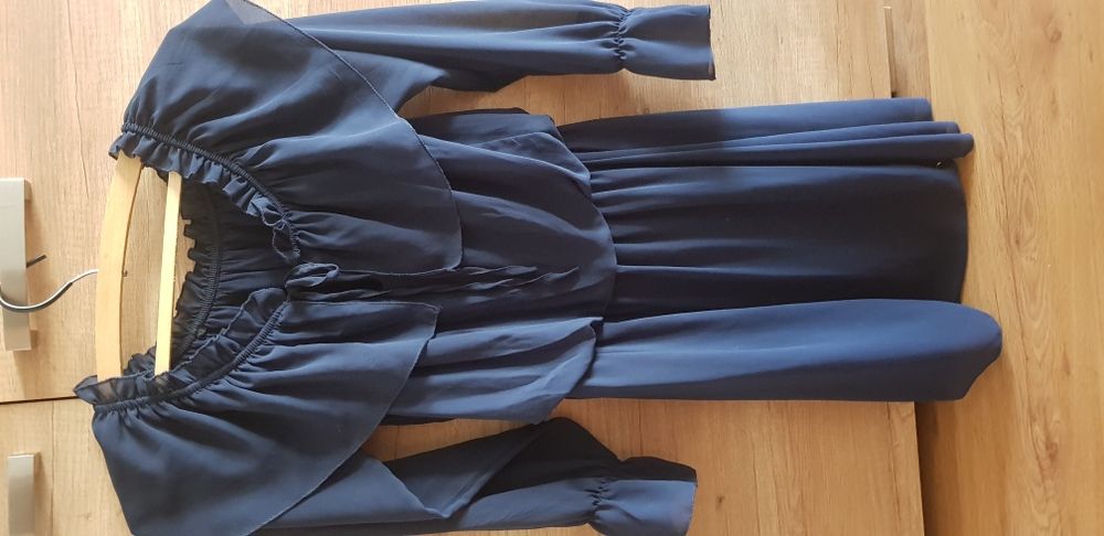 Sukienka granat ramiona gumka elegancka zwiewna