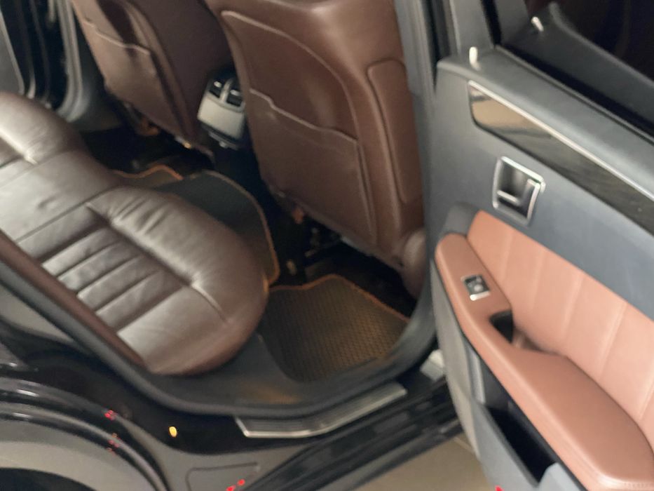 Продаєтся автомобіль Mersedes Benz E300 Hybrid W212 2013г в