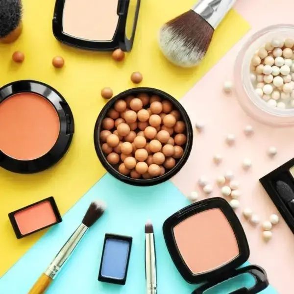 Прийму в дар  косметику