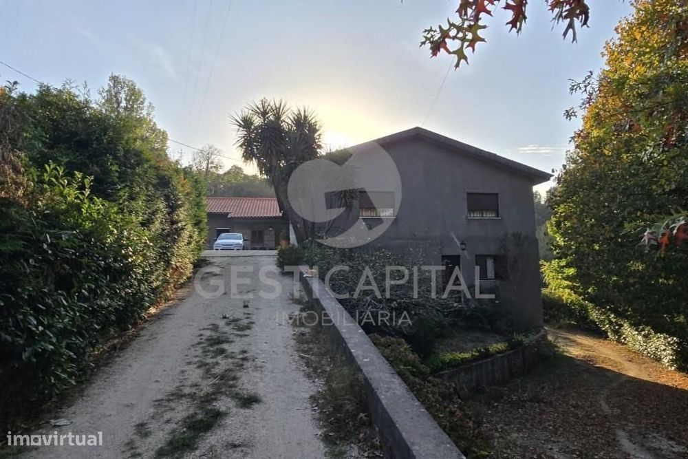 Moradia com terreno em Soalhães, Marco de Canaveses