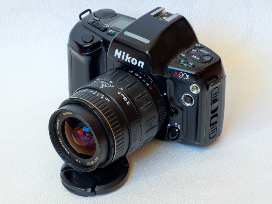 Автофокусний об'єктив Quantaray (Sigma) 28-90 f/3.5-5.6 на фулфрейм Nikon