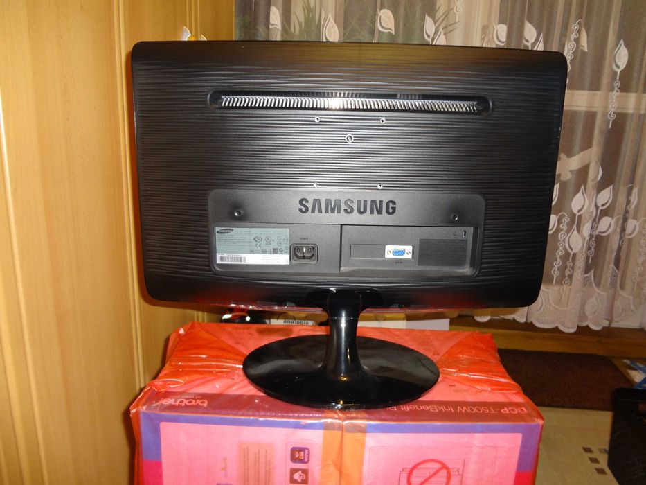 Monitor Samsung SyncMaster B2230N