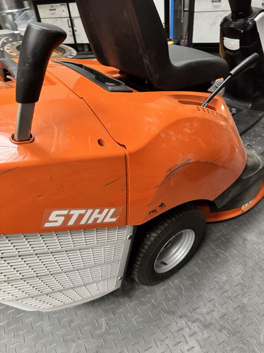 Stihl RT4082 - bardzo zwrotny traktorek kosiarka