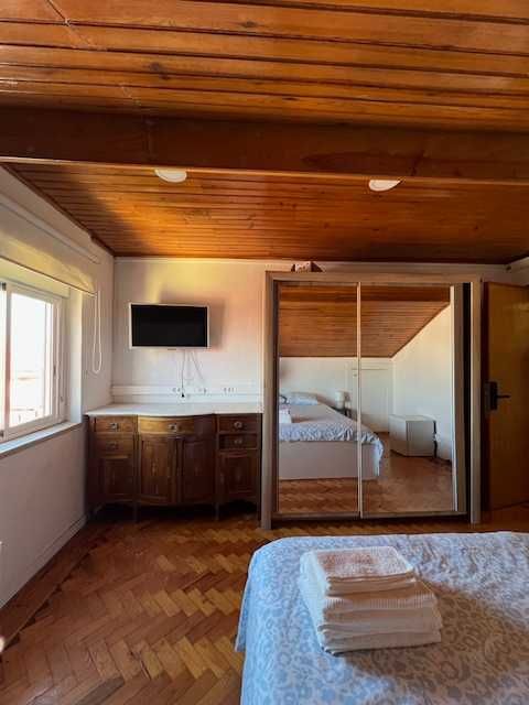 Quarto Suite Casal Corroios