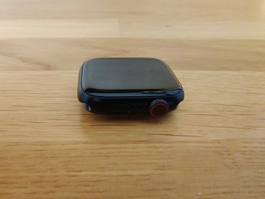 Apple Watch 9 41/Midnight Aluminum/Midnight Sport Band S/M LTE