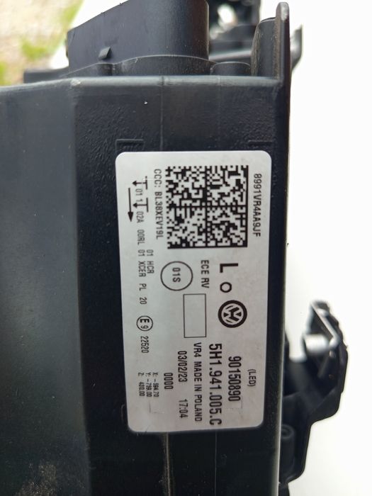 VW Golf VIII prawy reflektor full led 5H1.941.005.C