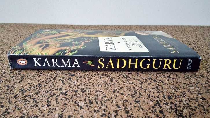 Karma: A Yogi's Guide To Crafting Your Destiny (Sadhguru)