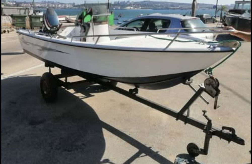 Barco 4,50mt Yamaha 30hp + Atrelado