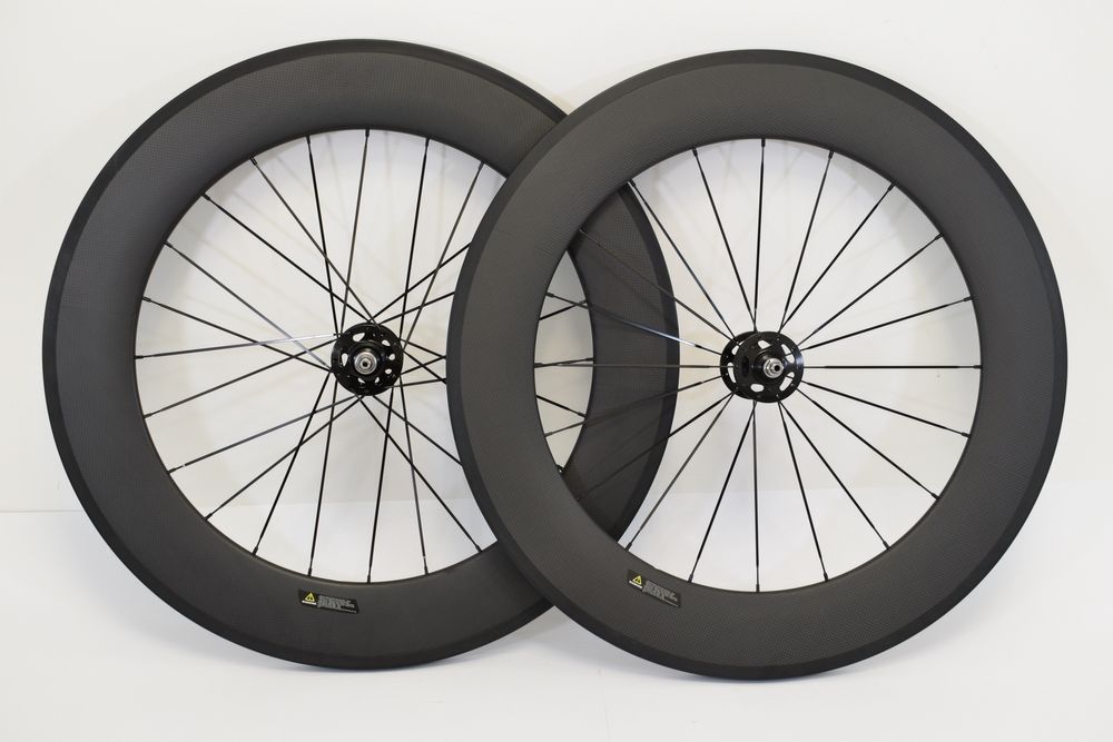 Kola torowe carbonowe