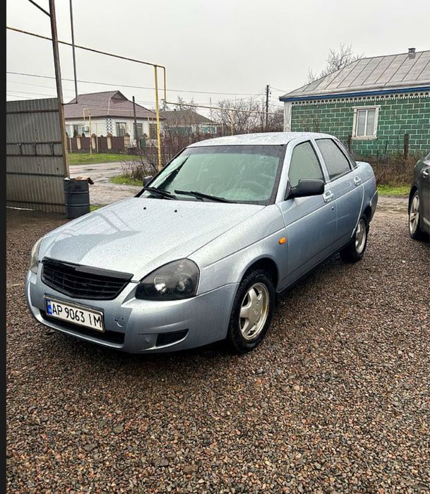 Продам пріору в нормальному стані