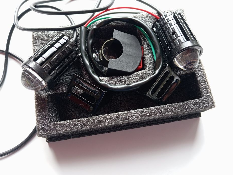 Линзы лампы лёд мото авто вело с выключателем. Новые.