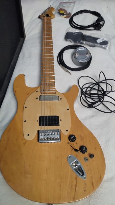 ВІДЕО Електрогітара lesPaul hand made. Окремо чи з комбіком.