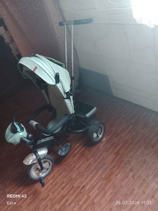 Дитячий велосипед з батьківською ручкою