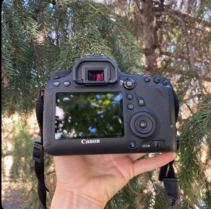 Фотоапарат Canon eos 6D