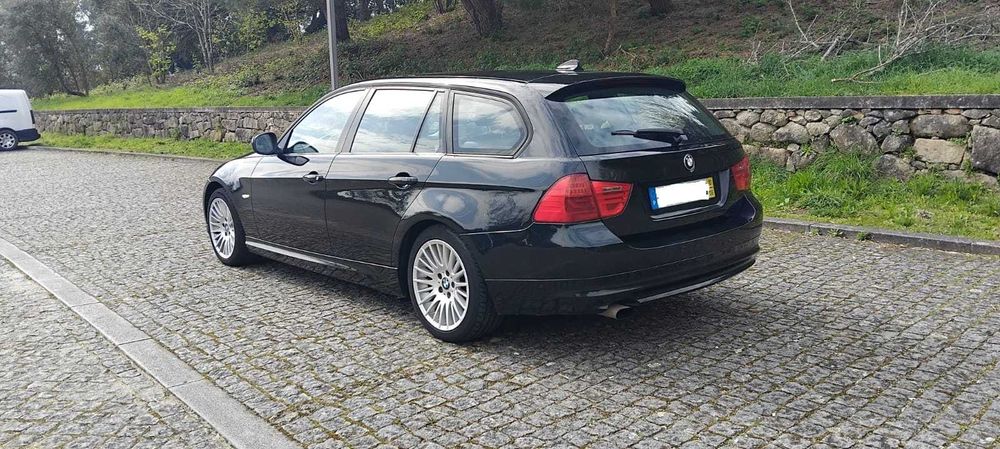BMW 318 Touring - Diesel - Ano 2010 - Nacional