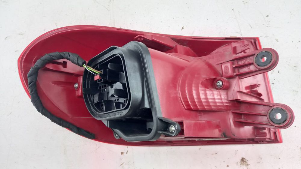 Фонарь задний правый стоп Volkswagen Tiguan 11-17 5N0945096Q