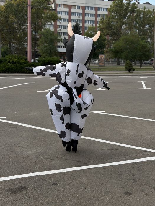 Костюм корови в оренду