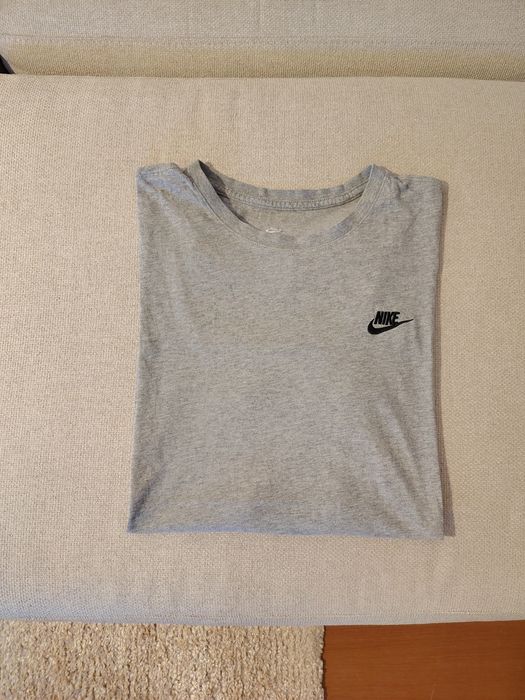 T-shirt Nike Cinzento