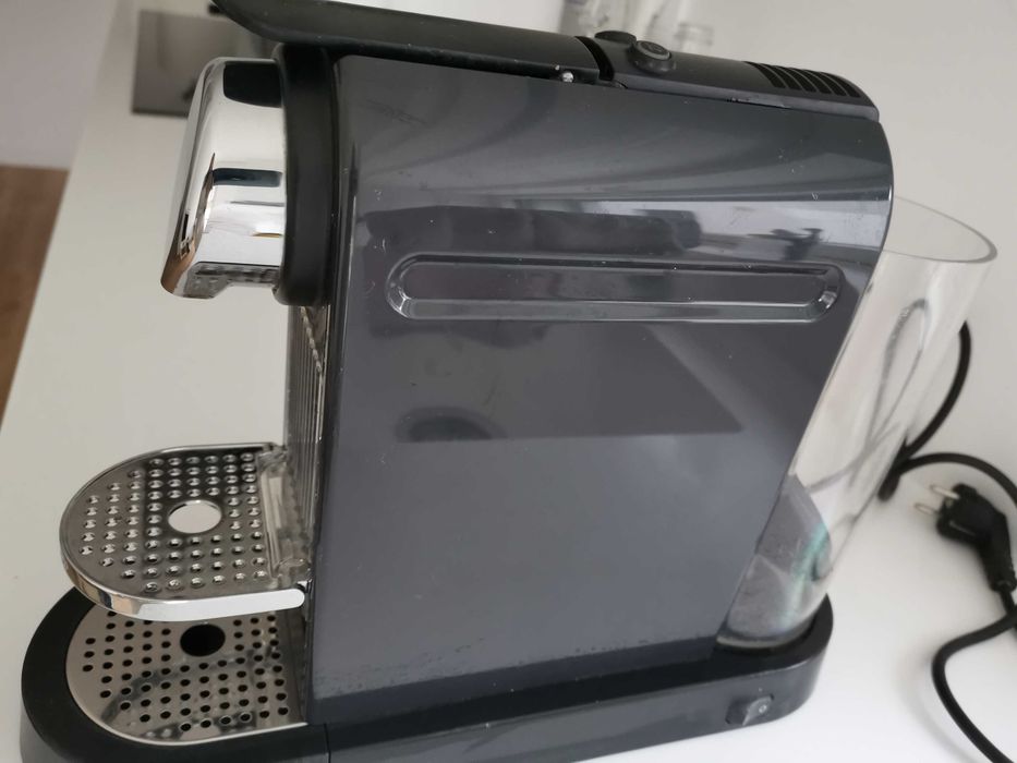 Nespresso Citiz preto