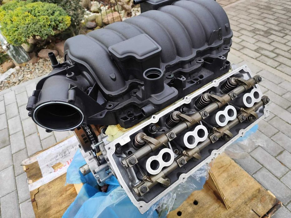Dodge Charger Challenger Jeep G. Cherokee Wrangler silnik V8 6.4l