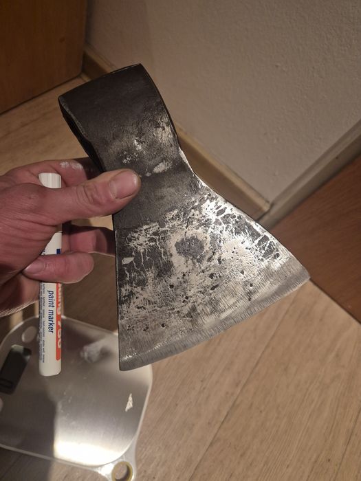 Австрійська Сокира