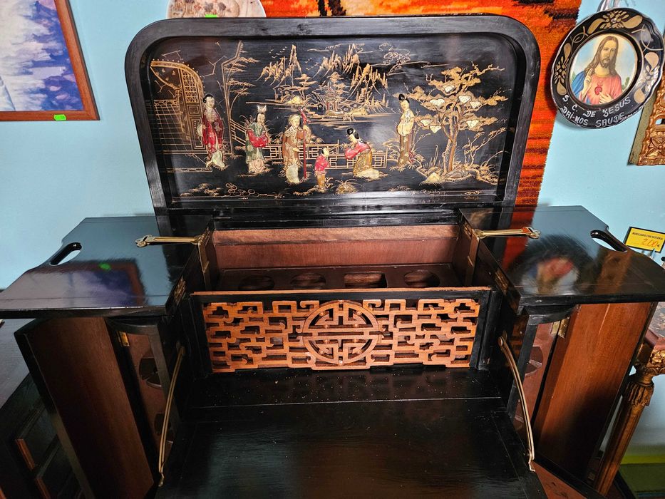 Magnifico móvel bar Oriental - óptimo estado geral