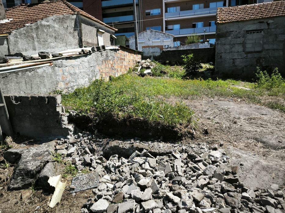 Vendo casa em pedra com vista mar