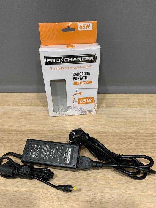 Carregador Universal 19V/3.42A 65W Pro Charger