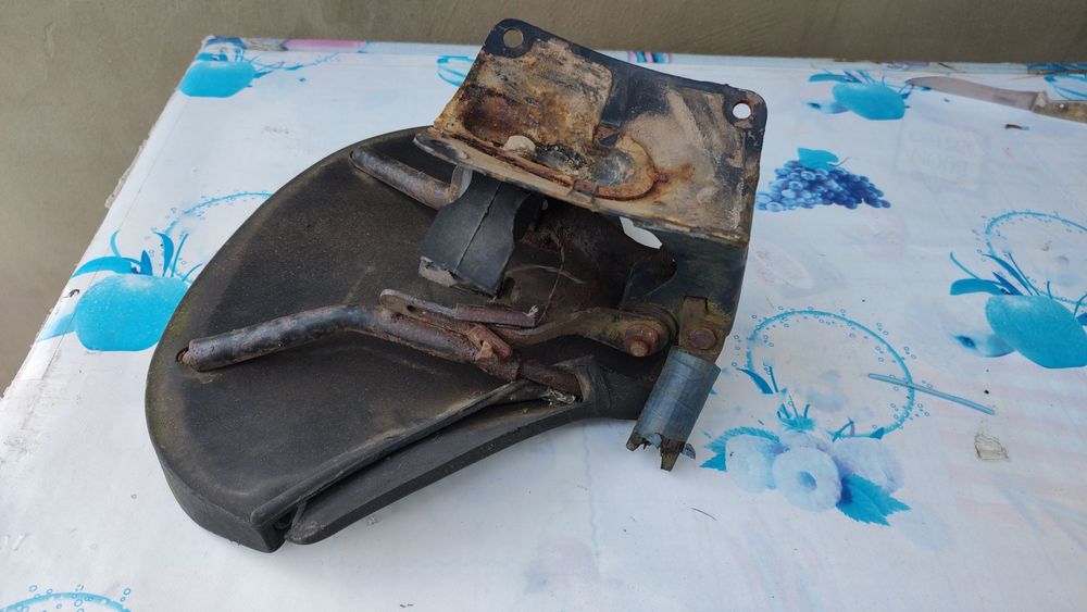 Сидіння для мотоцикла К-750