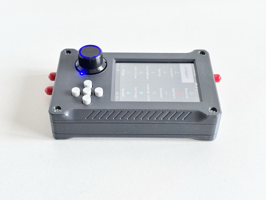 Продам SDR приймач-передавач HackRF One з модулем Portapack H2