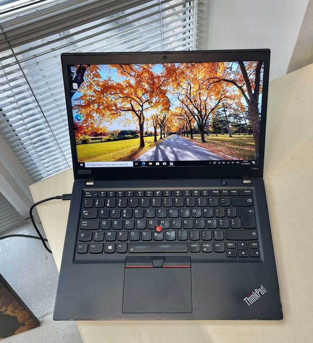 Lenovo ThinkPad T490s – продуктивний ноутбук з IPS сенсорним дисплеєм
