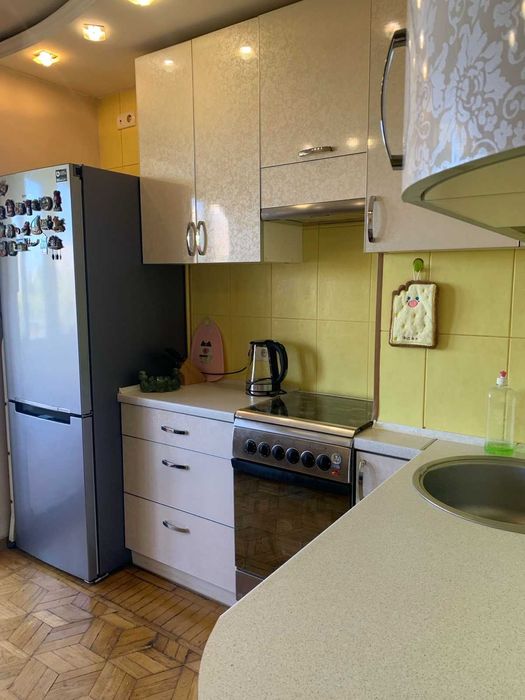 Первая. Аренда 1ком кв ул.Ак.Глушко/ул Я.Мудрого. Газ