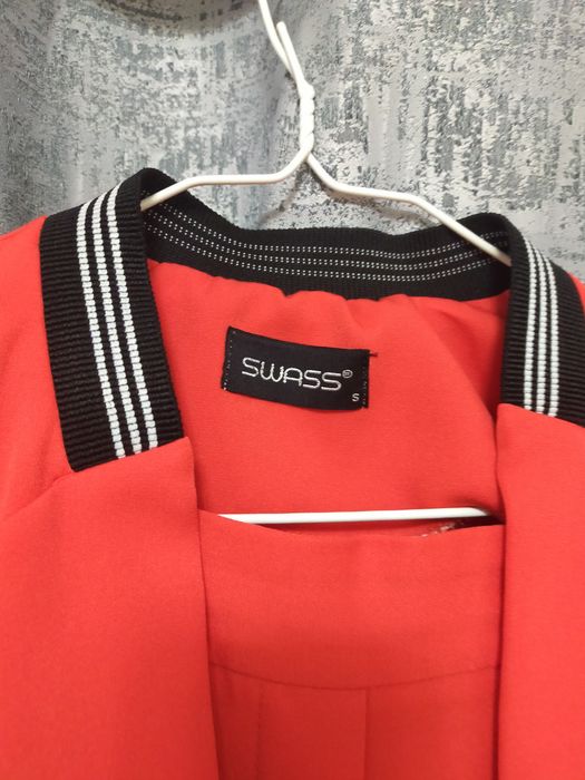 Новий костюм 46 р.