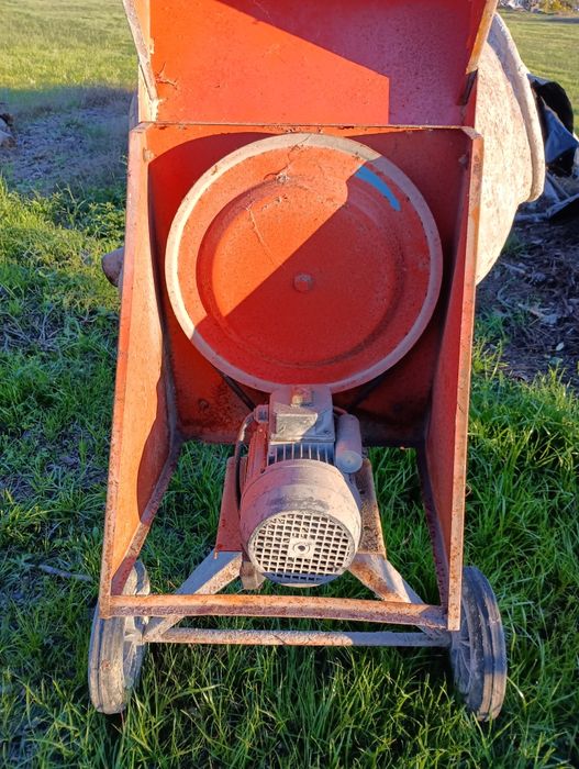 Betoneira liz 190 litros