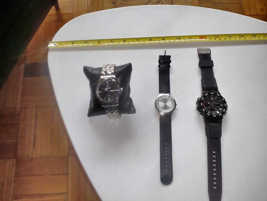 3 relogios indiferenciados